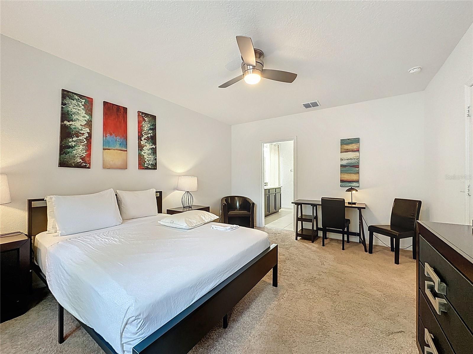 Image 32 of 52 For 1346 Yorkshire Court