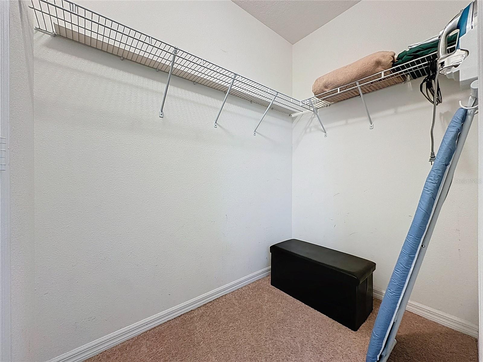 Image 34 of 52 For 1346 Yorkshire Court