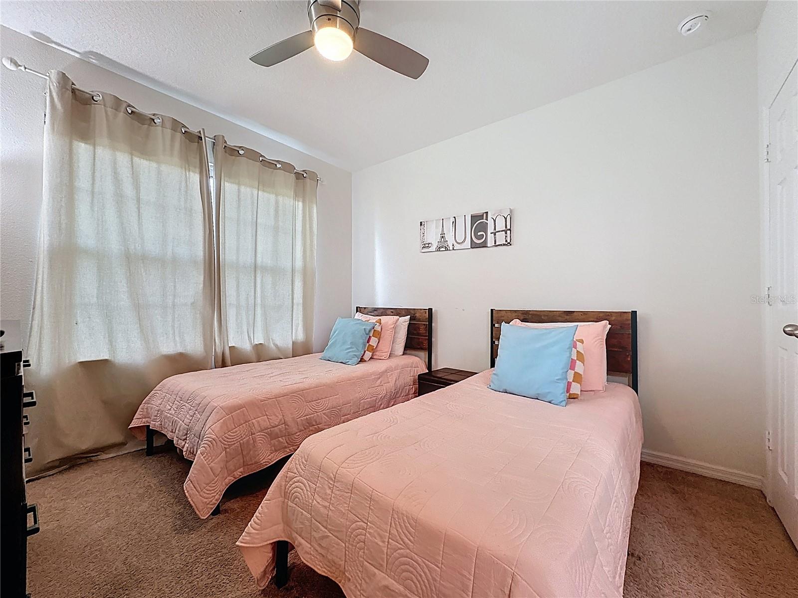 Image 37 of 52 For 1346 Yorkshire Court