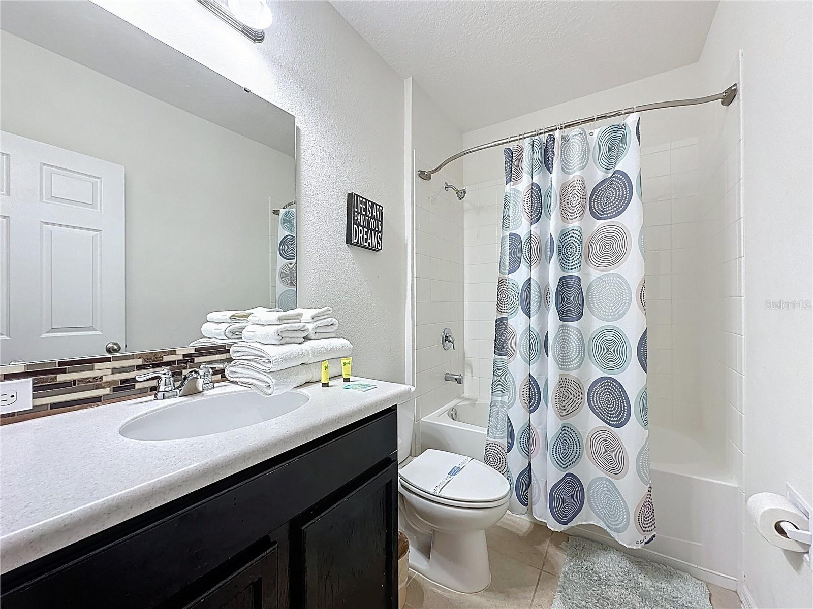 Image 45 of 52 For 1346 Yorkshire Court