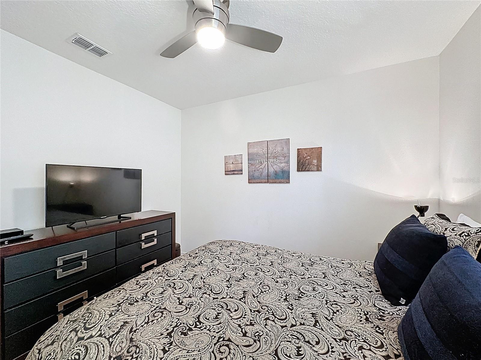 Image 49 of 52 For 1346 Yorkshire Court