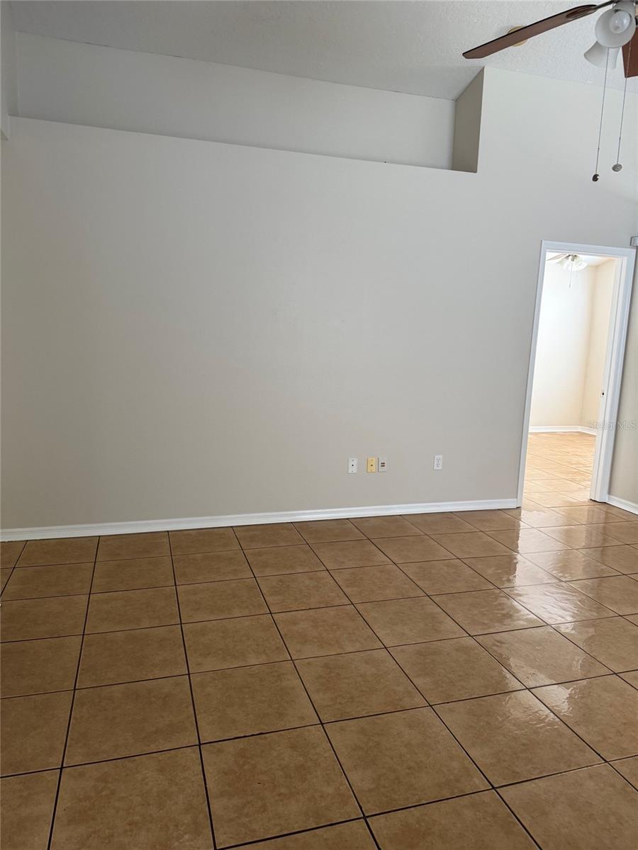Image 4 of 15 For 2318 Santa Ana Street