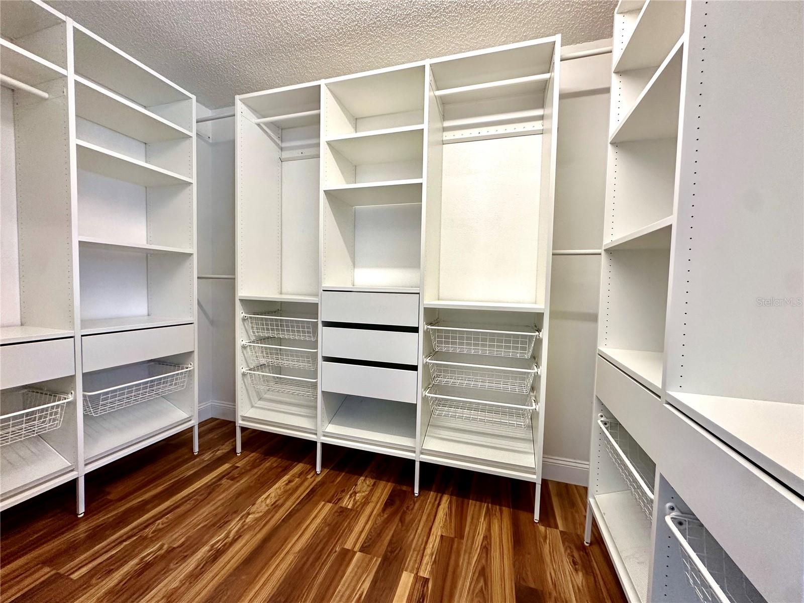 Image 10 of 13 For 2541 Chatham Circle