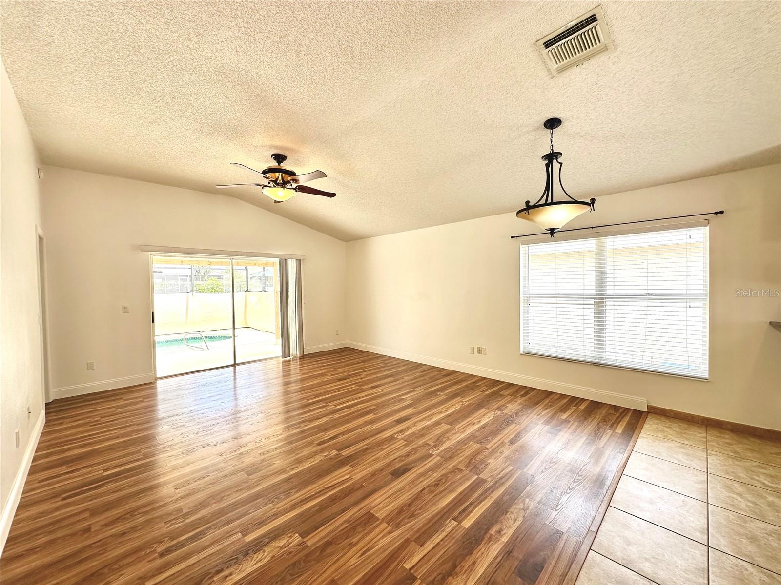 Image 3 of 13 For 2541 Chatham Circle