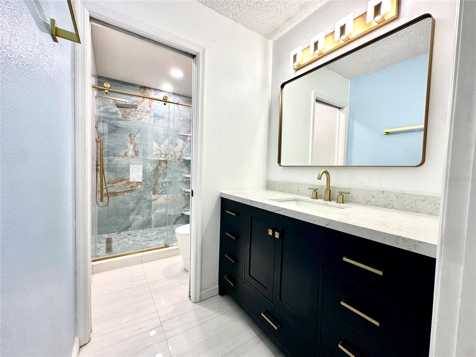 Image 8 of 13 For 2541 Chatham Circle