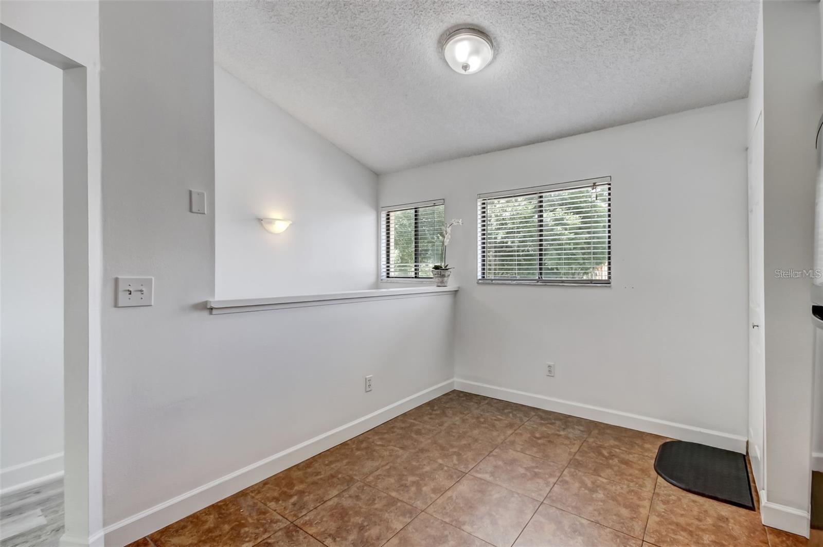 Image 7 of 21 For 4408 Middlebrook Road 4408