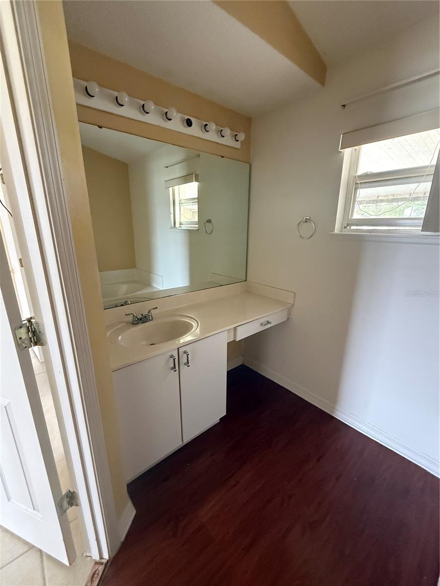 Image 13 of 38 For 330 Baccarat Court