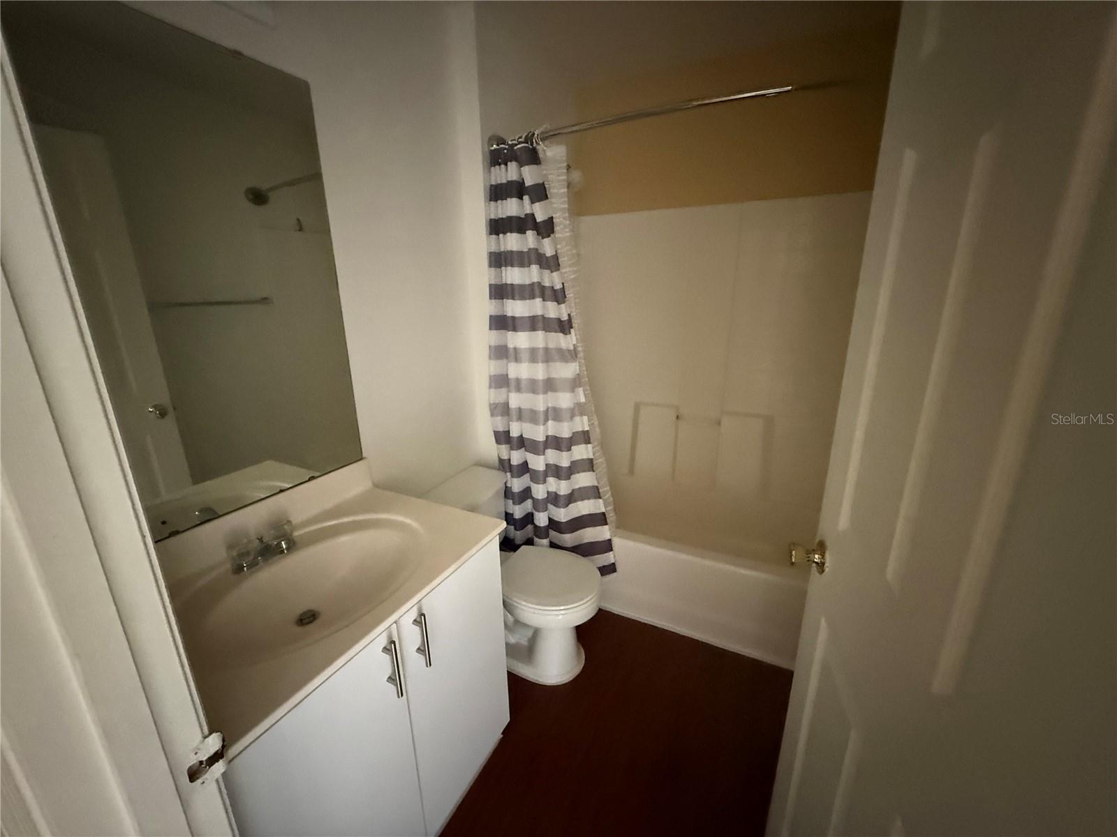 Image 20 of 38 For 330 Baccarat Court