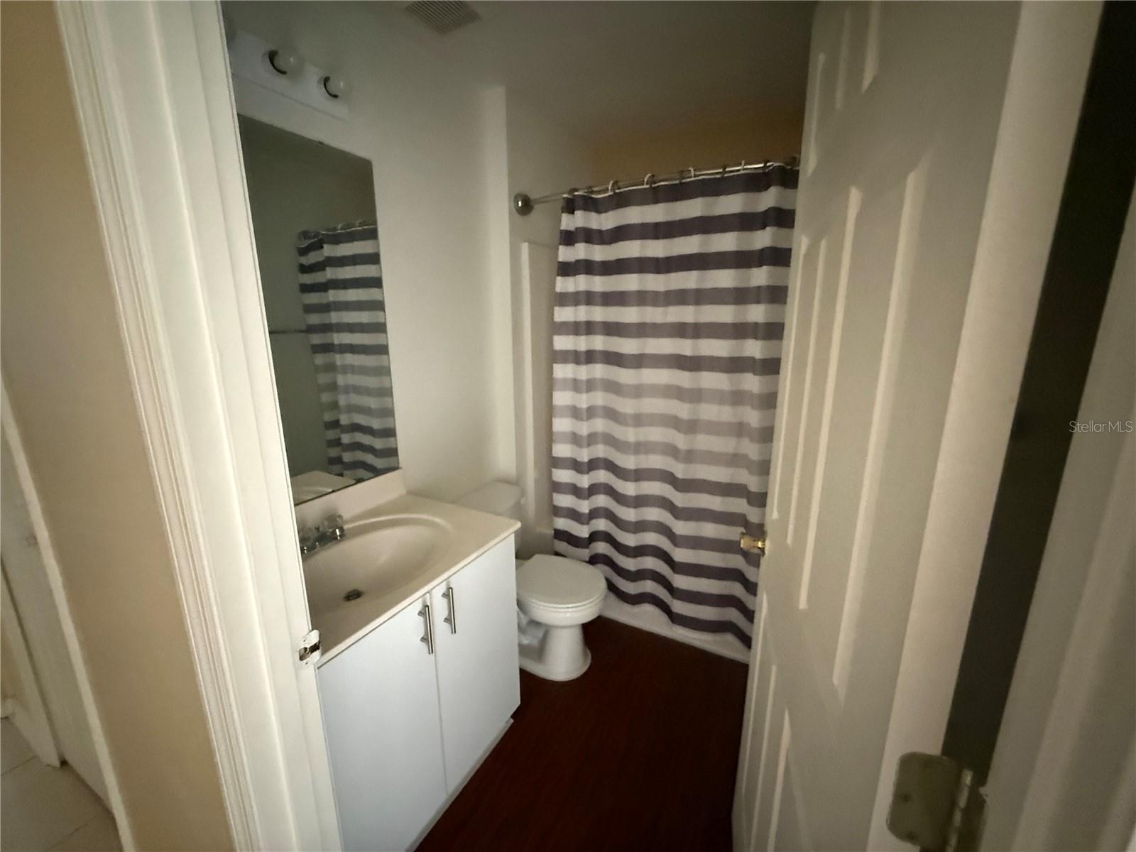 Image 21 of 38 For 330 Baccarat Court