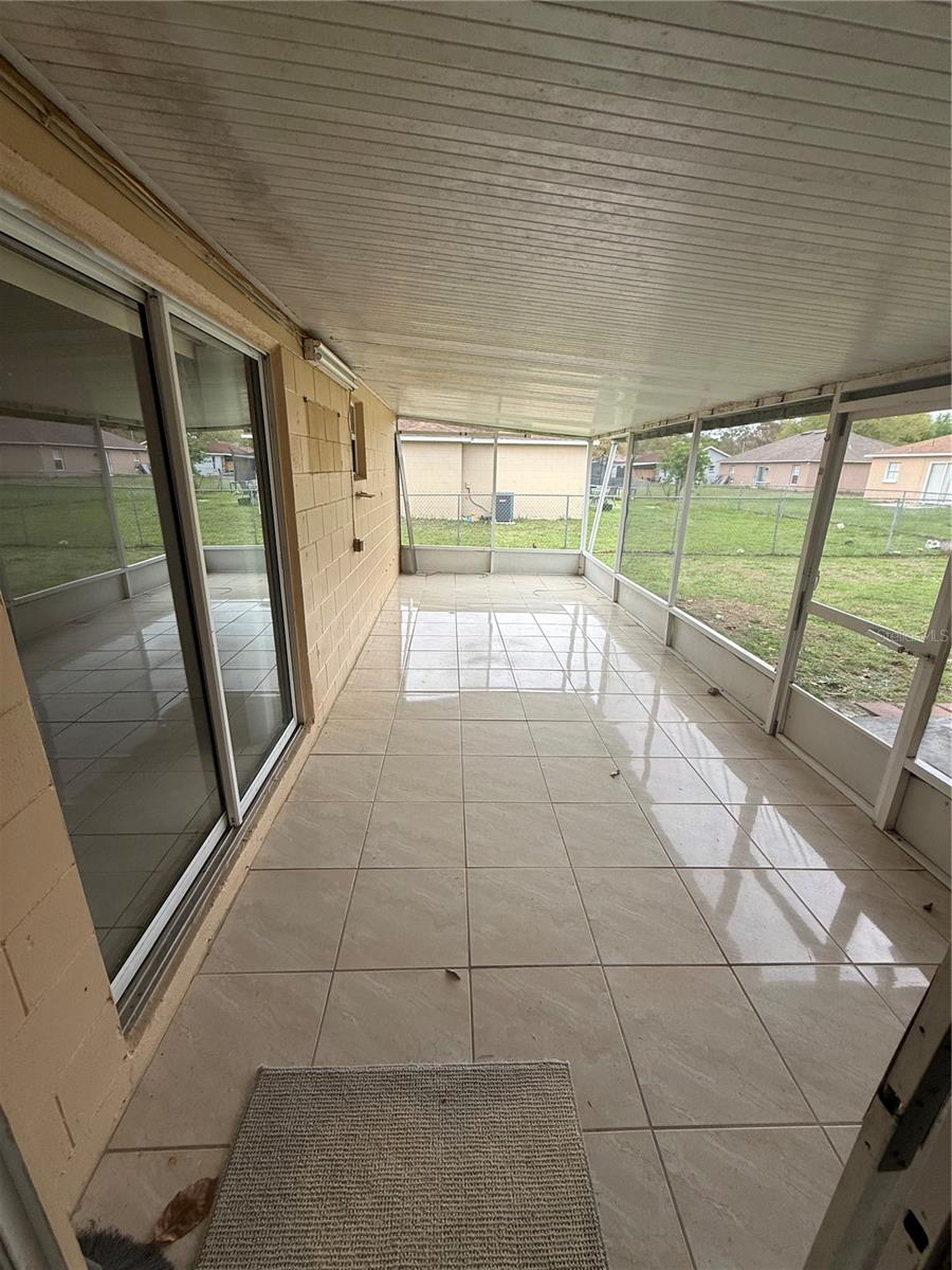 Image 26 of 38 For 330 Baccarat Court