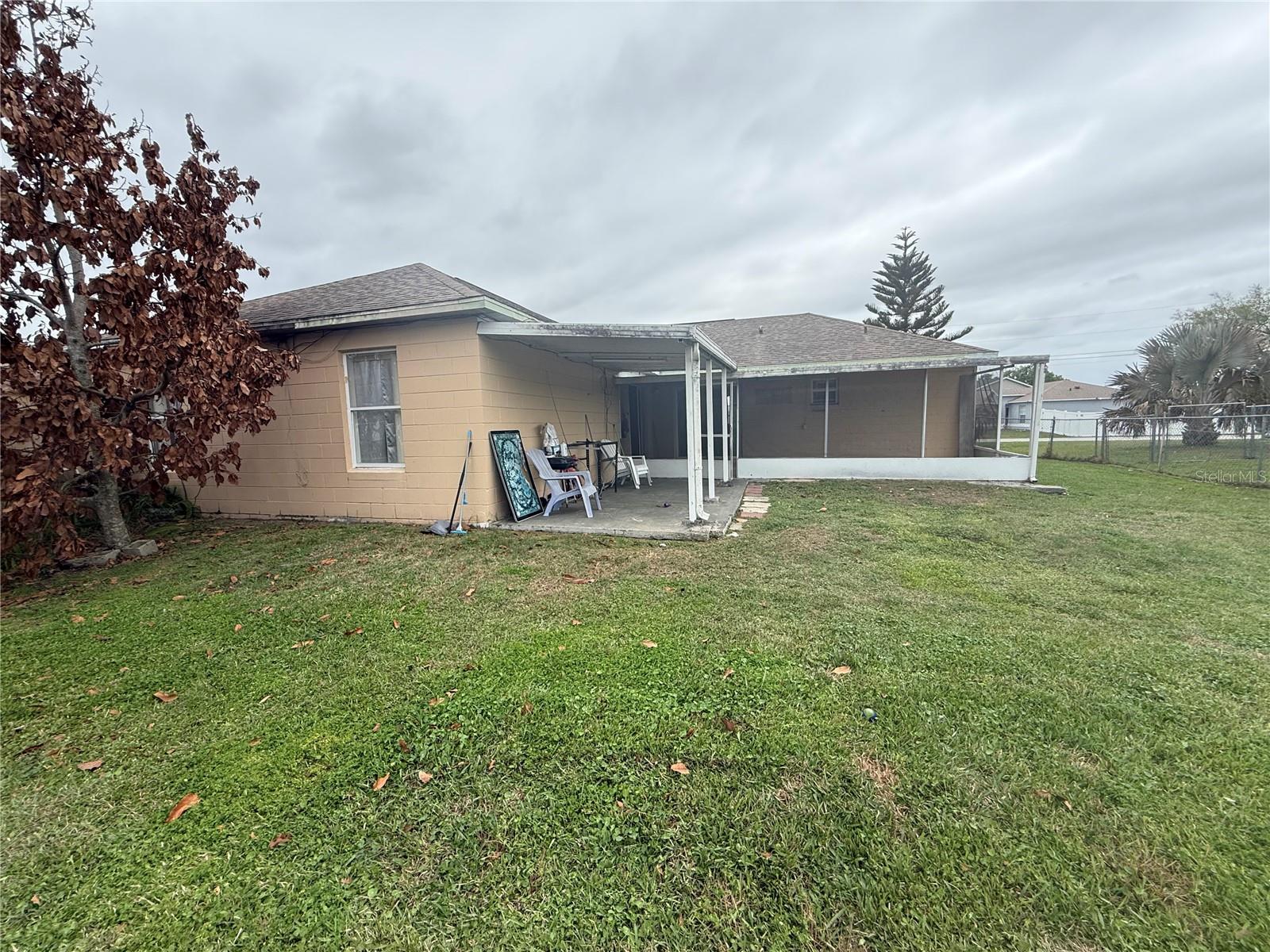 Image 33 of 38 For 330 Baccarat Court