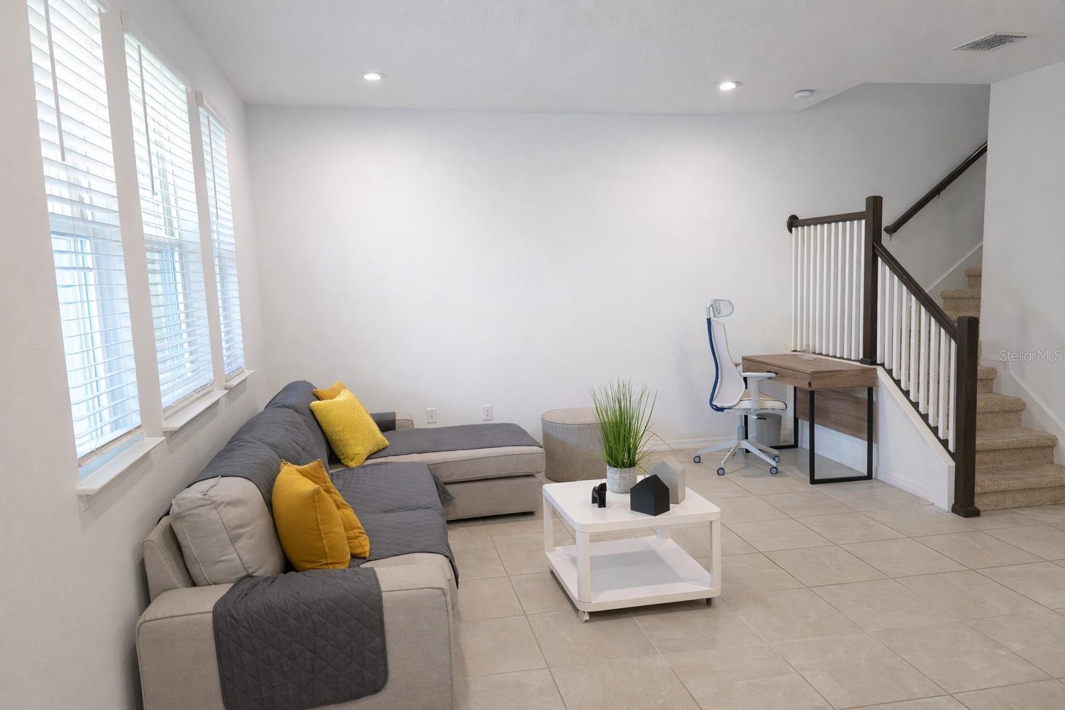 Image 5 of 30 For 8913 Matriarca Aly