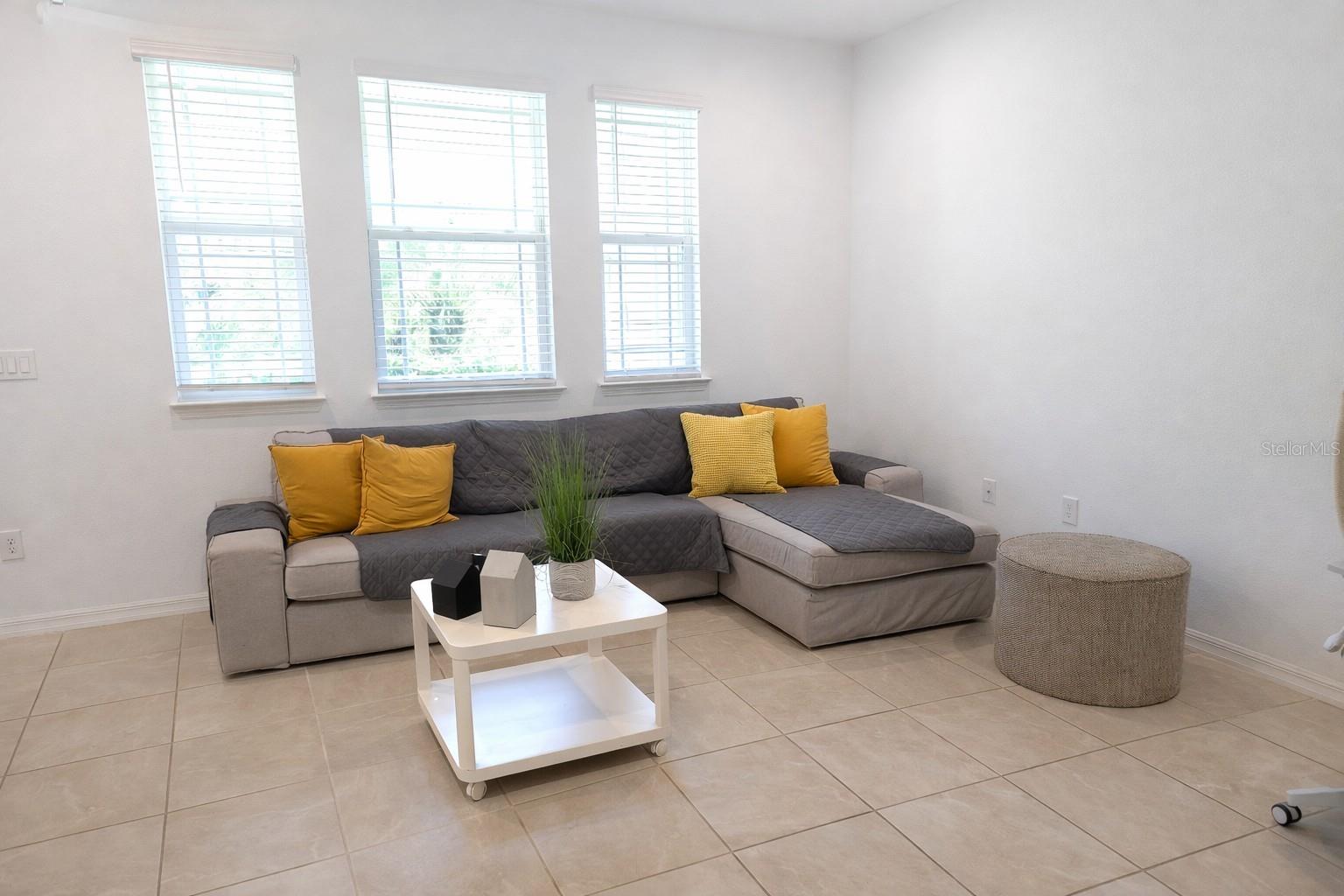 Image 7 of 30 For 8913 Matriarca Aly