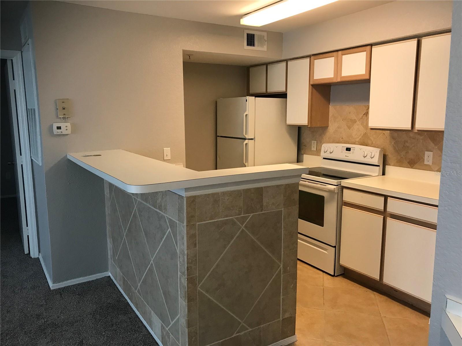 Image 3 of 12 For 2209 Antigua Place 815