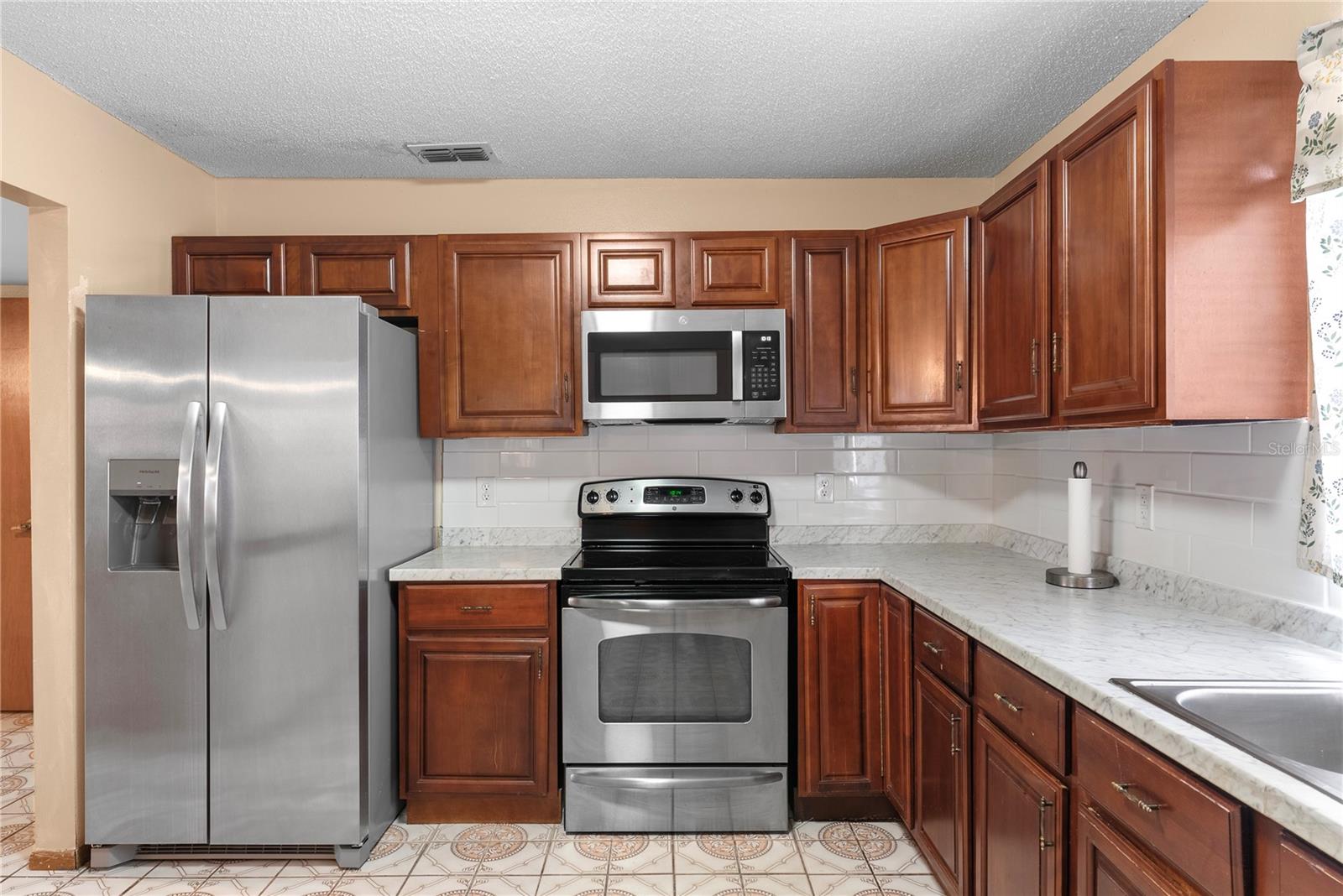 Image 16 of 45 For 5866 Grand Canyon Drive