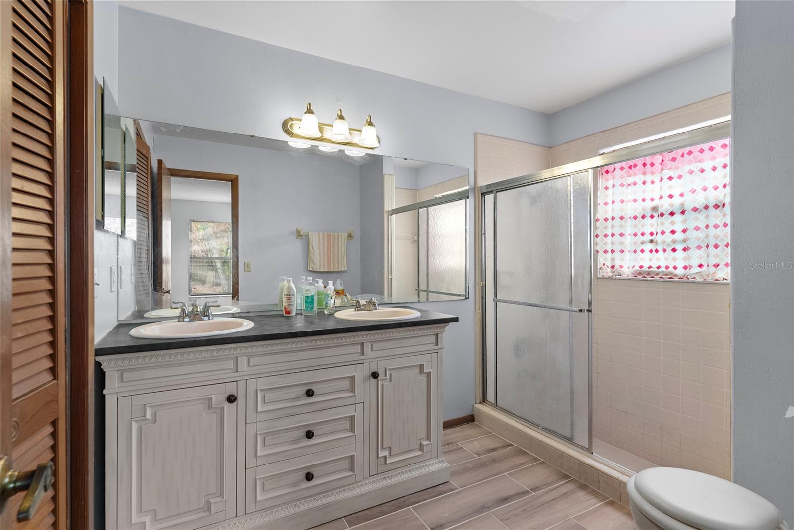 Image 21 of 45 For 5866 Grand Canyon Drive