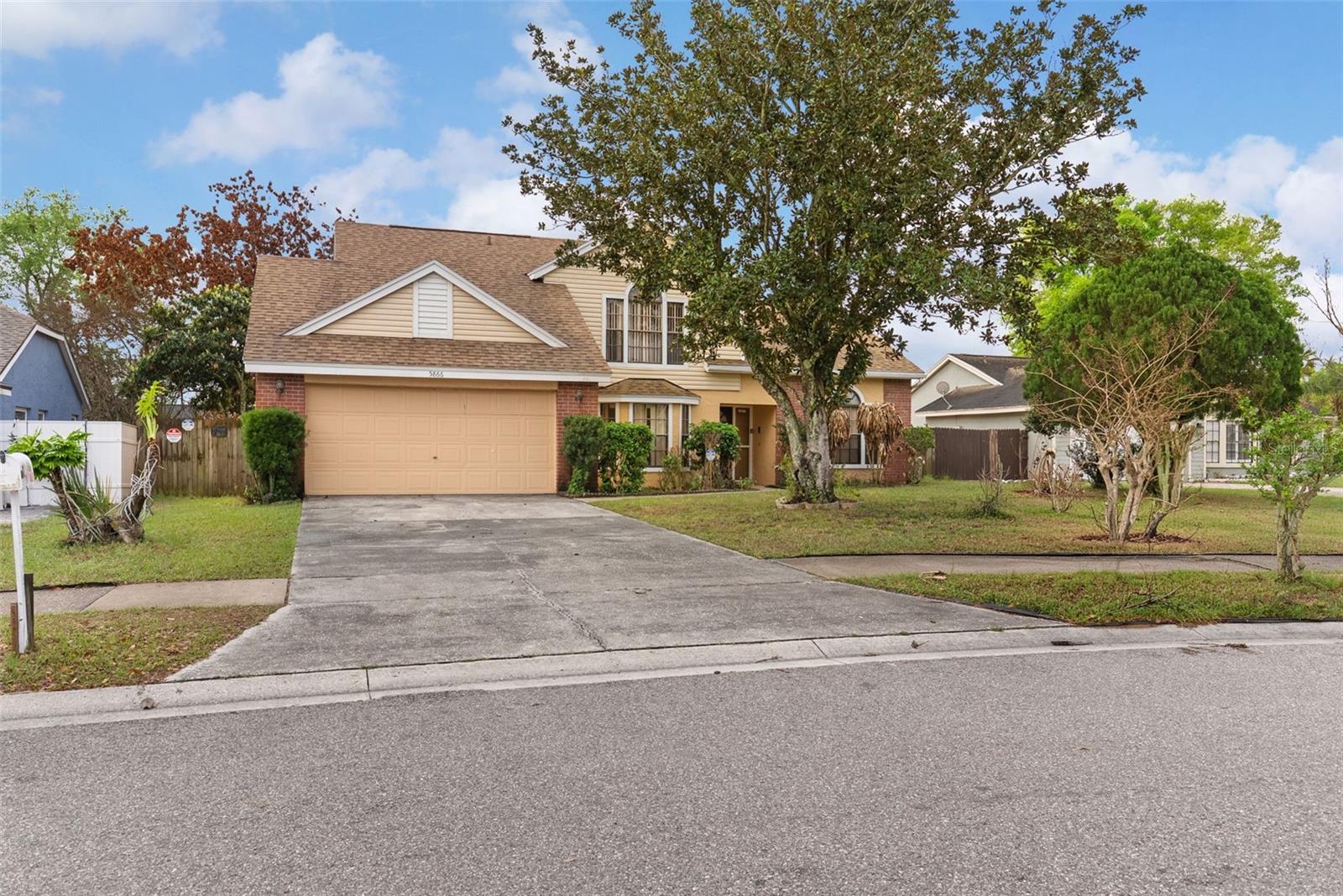 Image 4 of 45 For 5866 Grand Canyon Drive