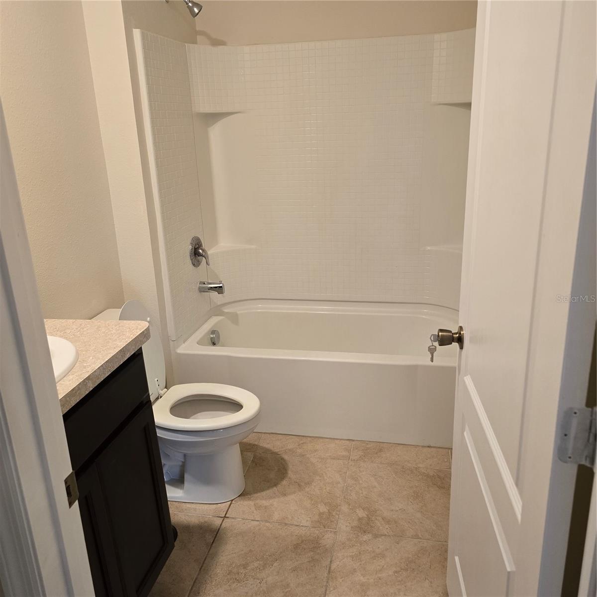 Image 13 of 49 For 814 Sun Burst Road