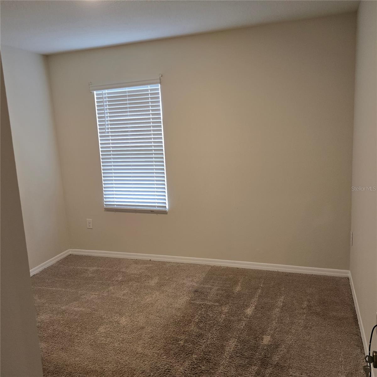 Image 15 of 49 For 814 Sun Burst Road