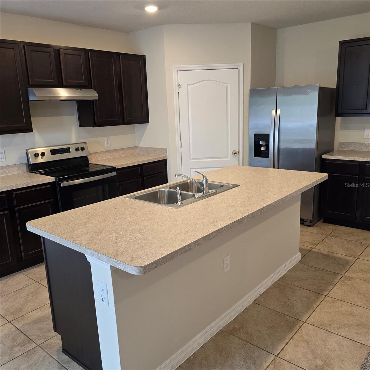 Image 18 of 49 For 814 Sun Burst Road