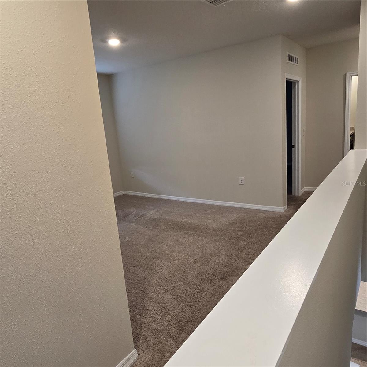 Image 22 of 49 For 814 Sun Burst Road