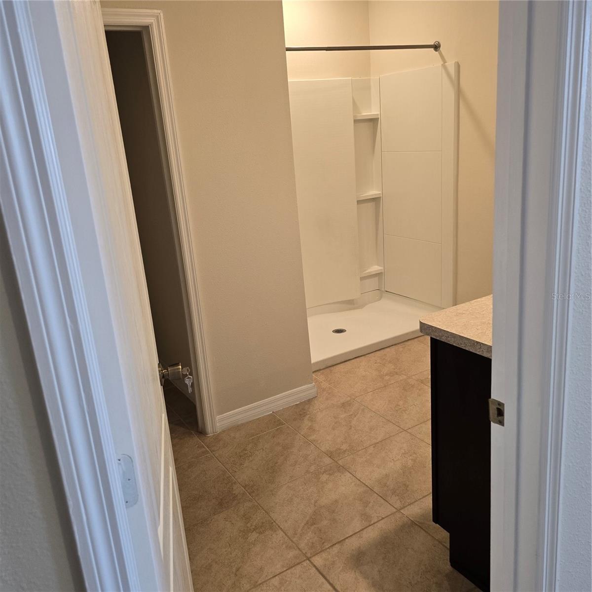 Image 23 of 49 For 814 Sun Burst Road