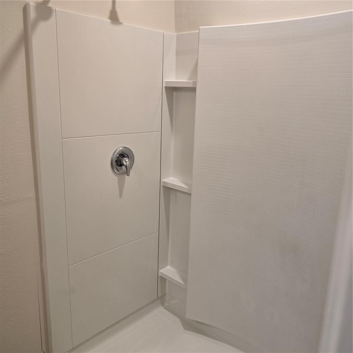 Image 28 of 49 For 814 Sun Burst Road