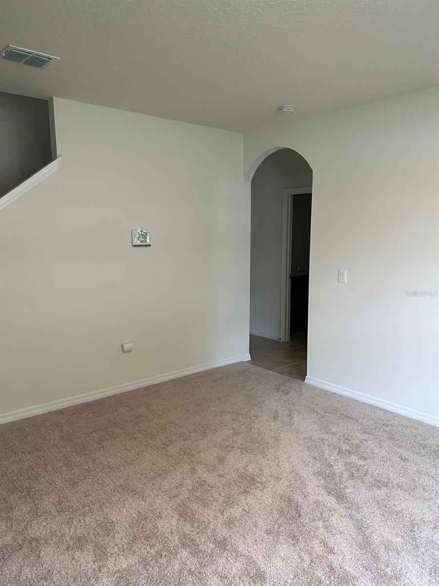 Image 5 of 49 For 814 Sun Burst Road