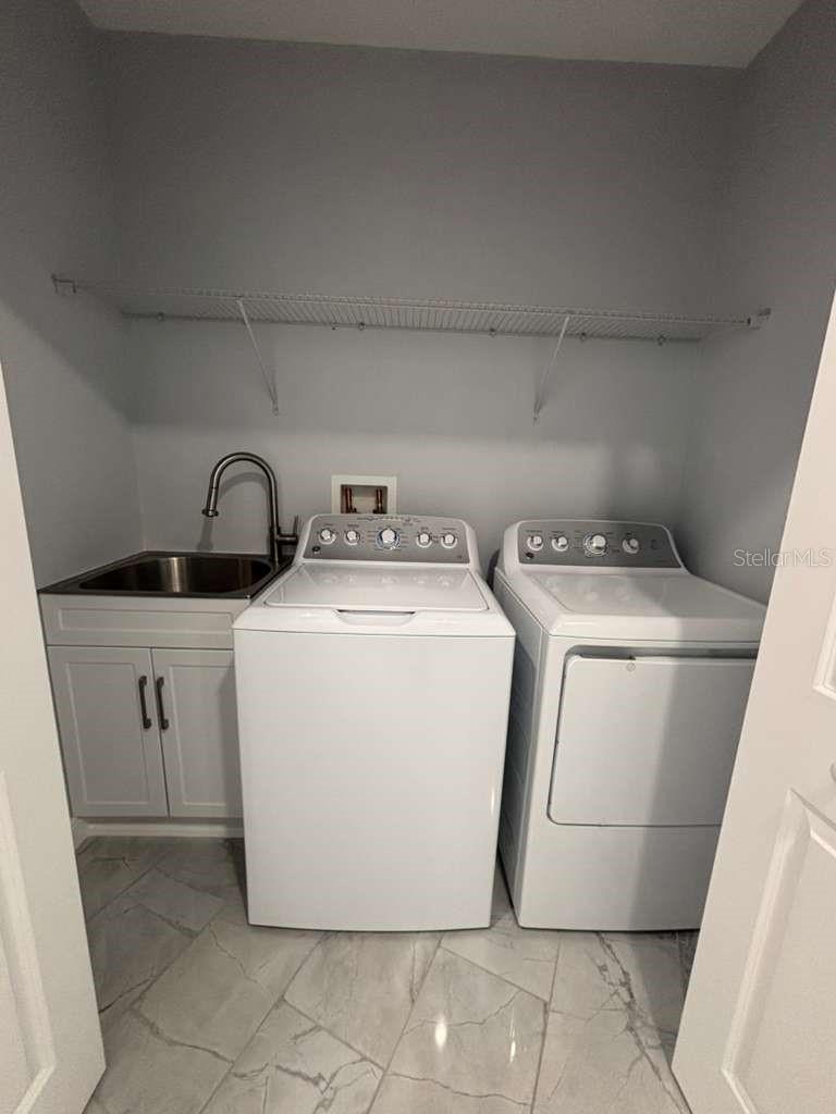 Image 16 of 35 For 1174 Haines Drive