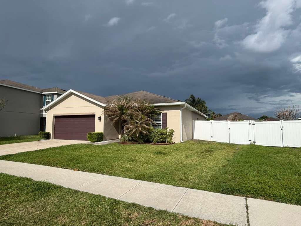 Image 2 of 35 For 1174 Haines Drive