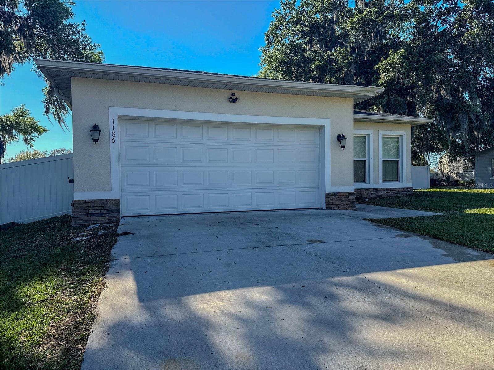 Image 17 of 19 For 1186 Pecan Street