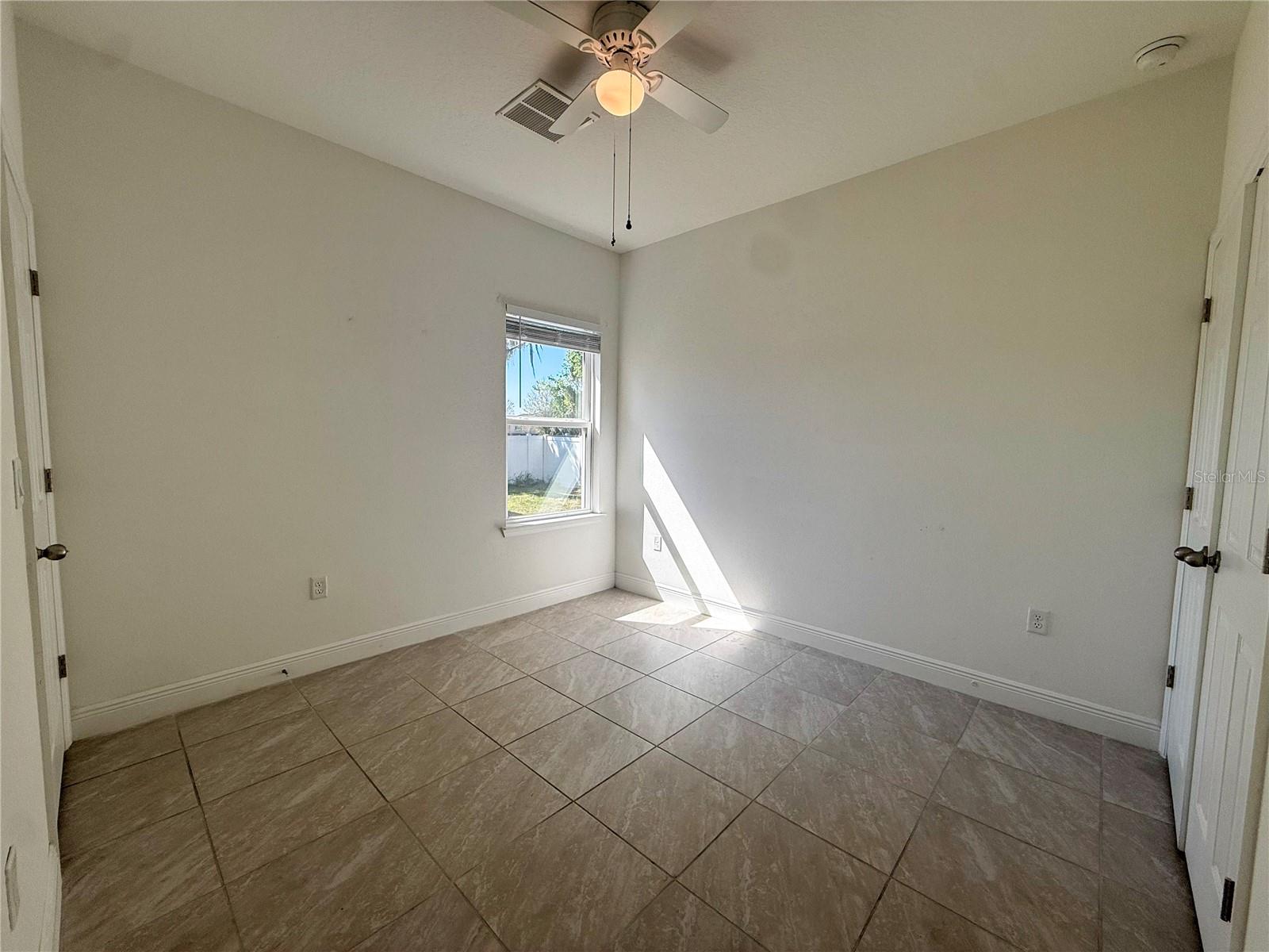 Image 9 of 19 For 1186 Pecan Street