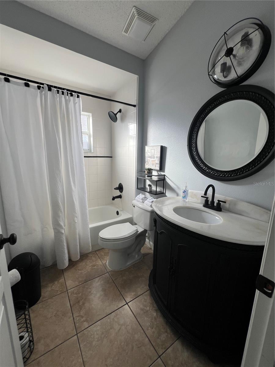 Image 10 of 15 For 2616 Quarterdeck Court