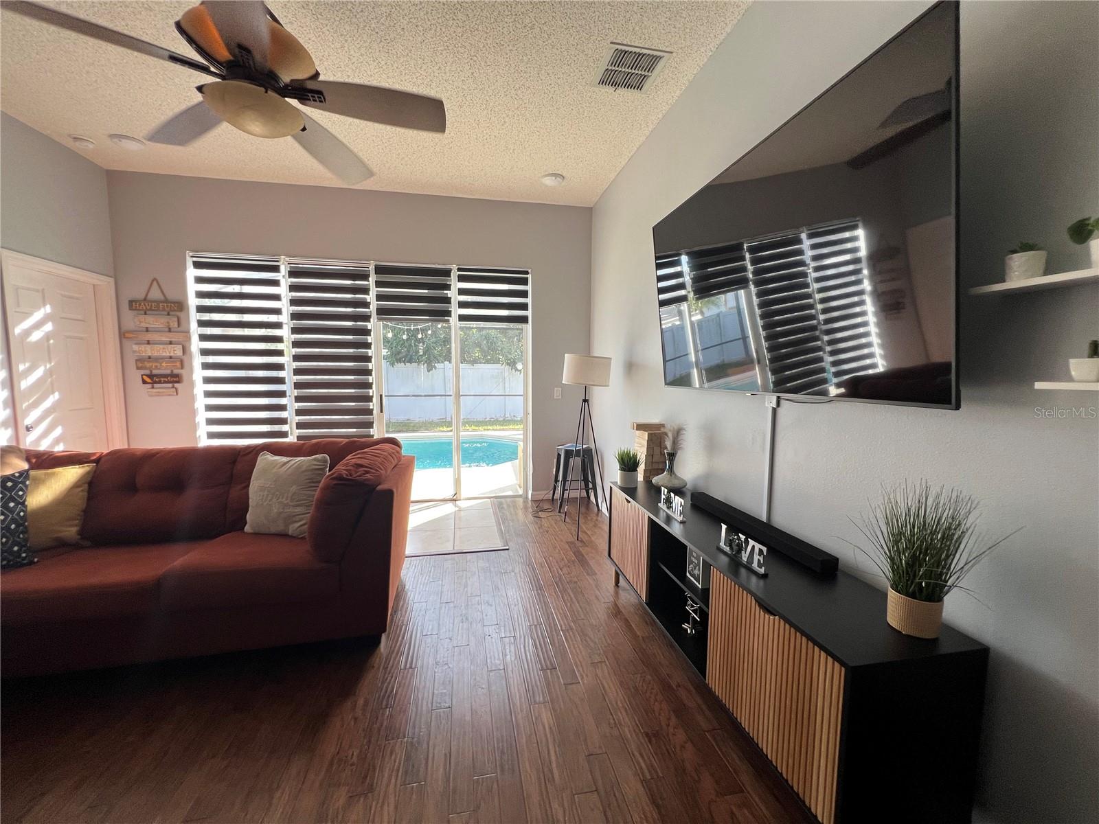 Image 8 of 15 For 2616 Quarterdeck Court