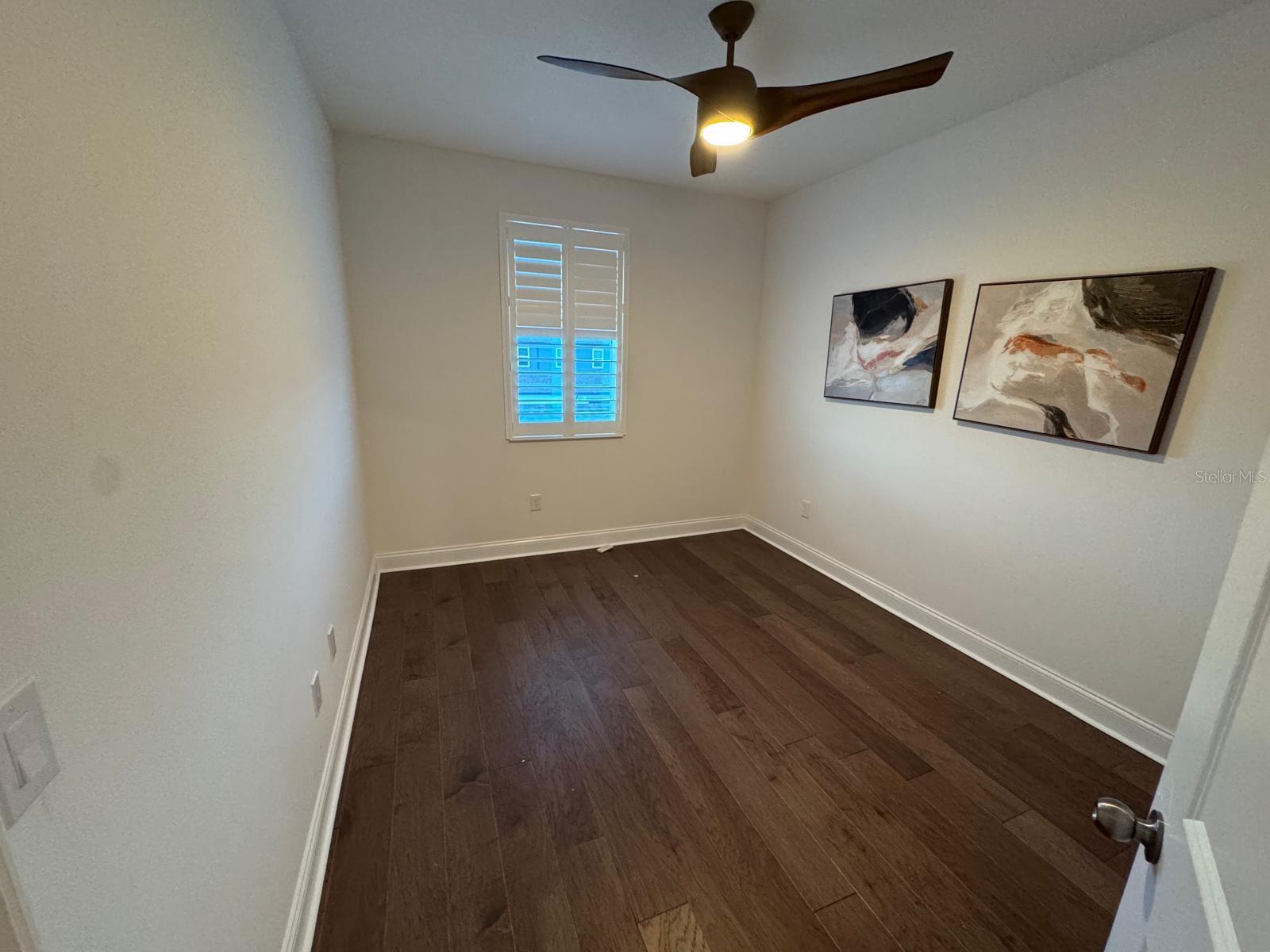 Image 26 of 35 For 16001 Grafton Way