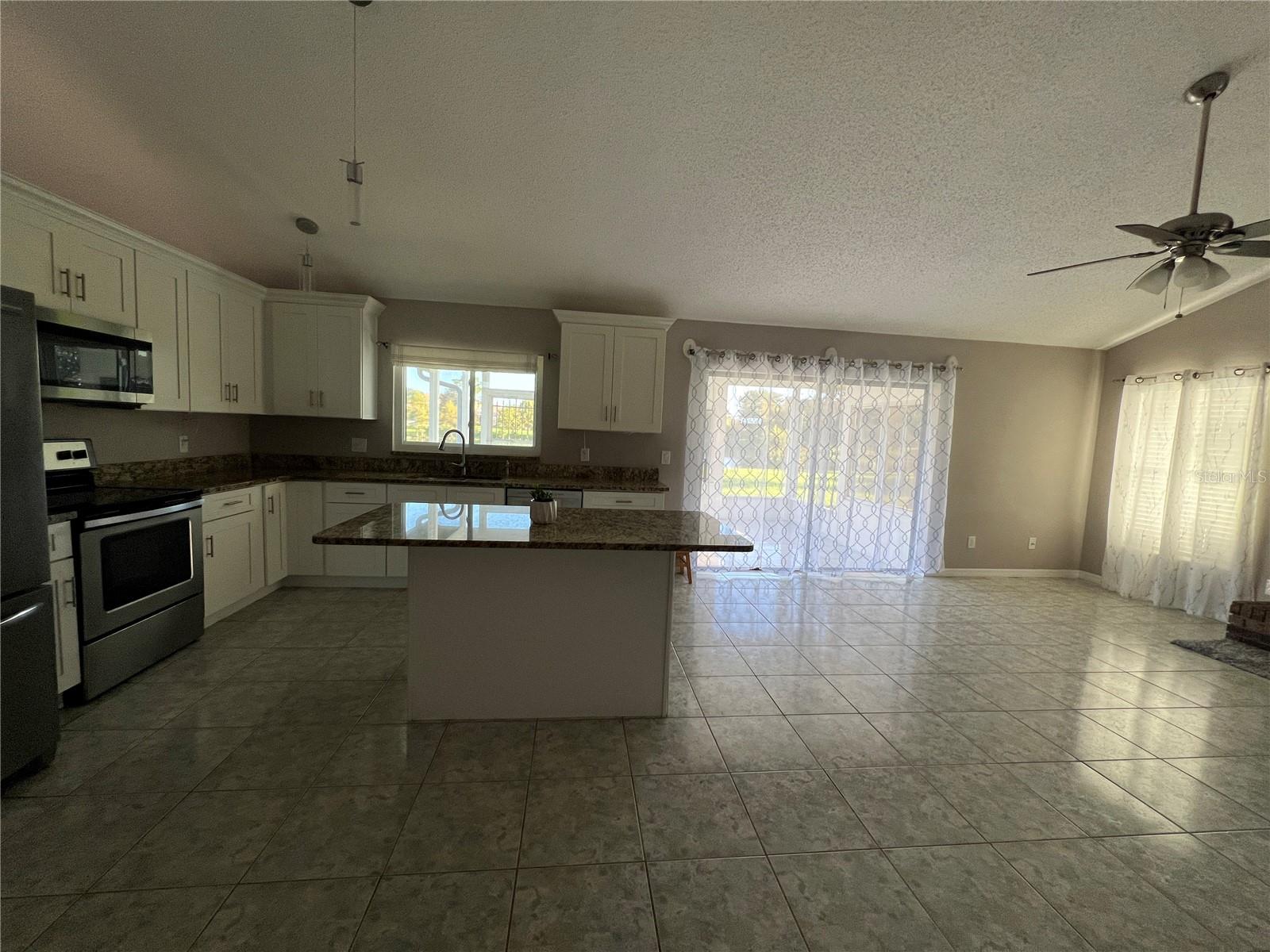 Image 17 of 61 For 12736 Newfield Drive