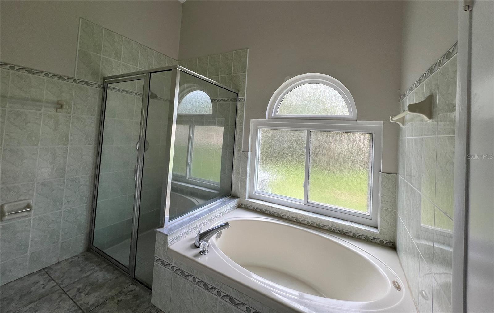 Image 19 of 61 For 12736 Newfield Drive