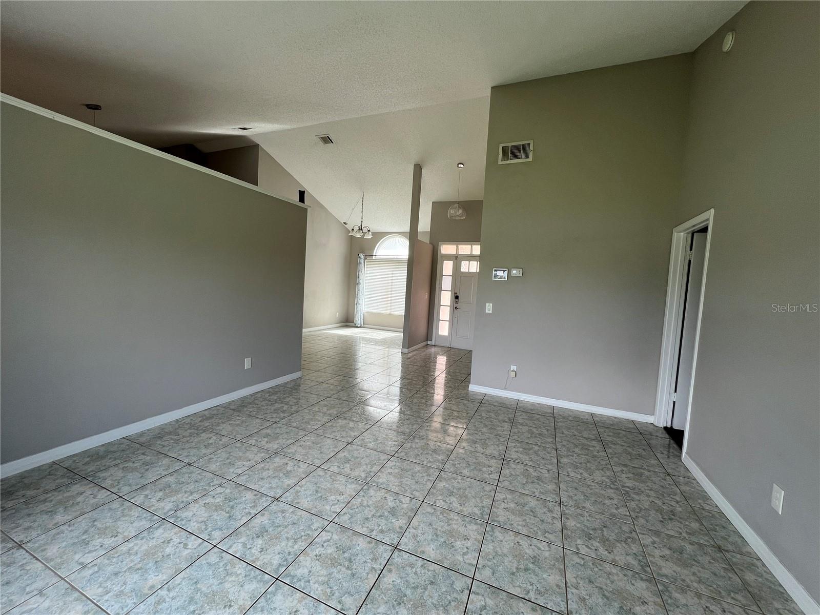 Image 22 of 61 For 12736 Newfield Drive