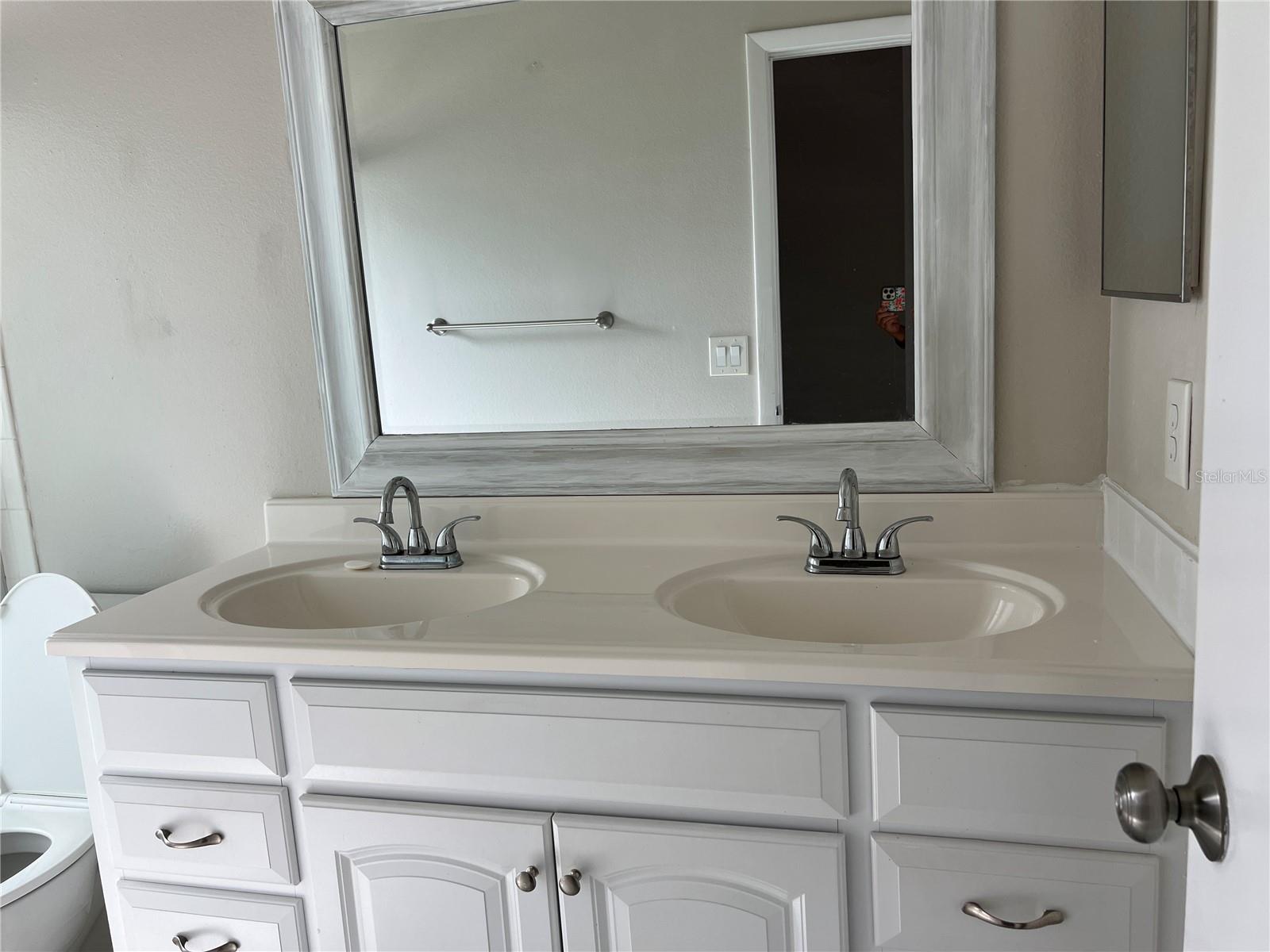 Image 31 of 61 For 12736 Newfield Drive