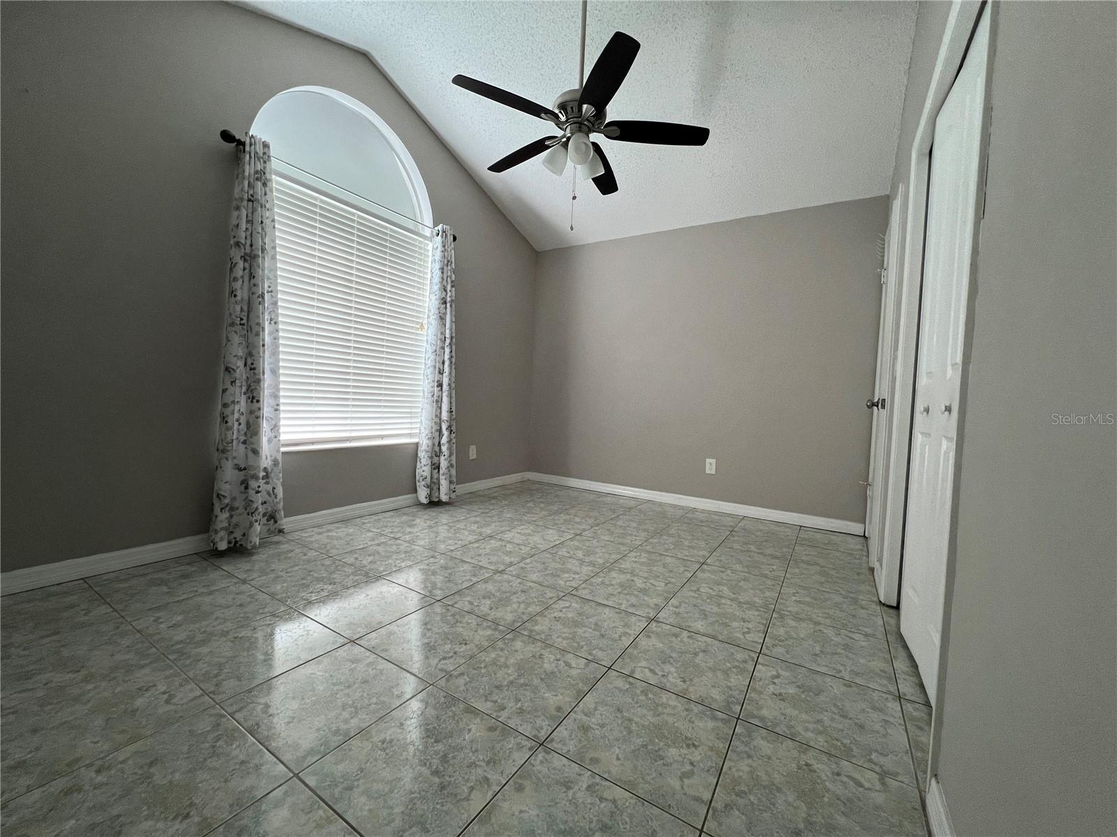 Image 36 of 61 For 12736 Newfield Drive