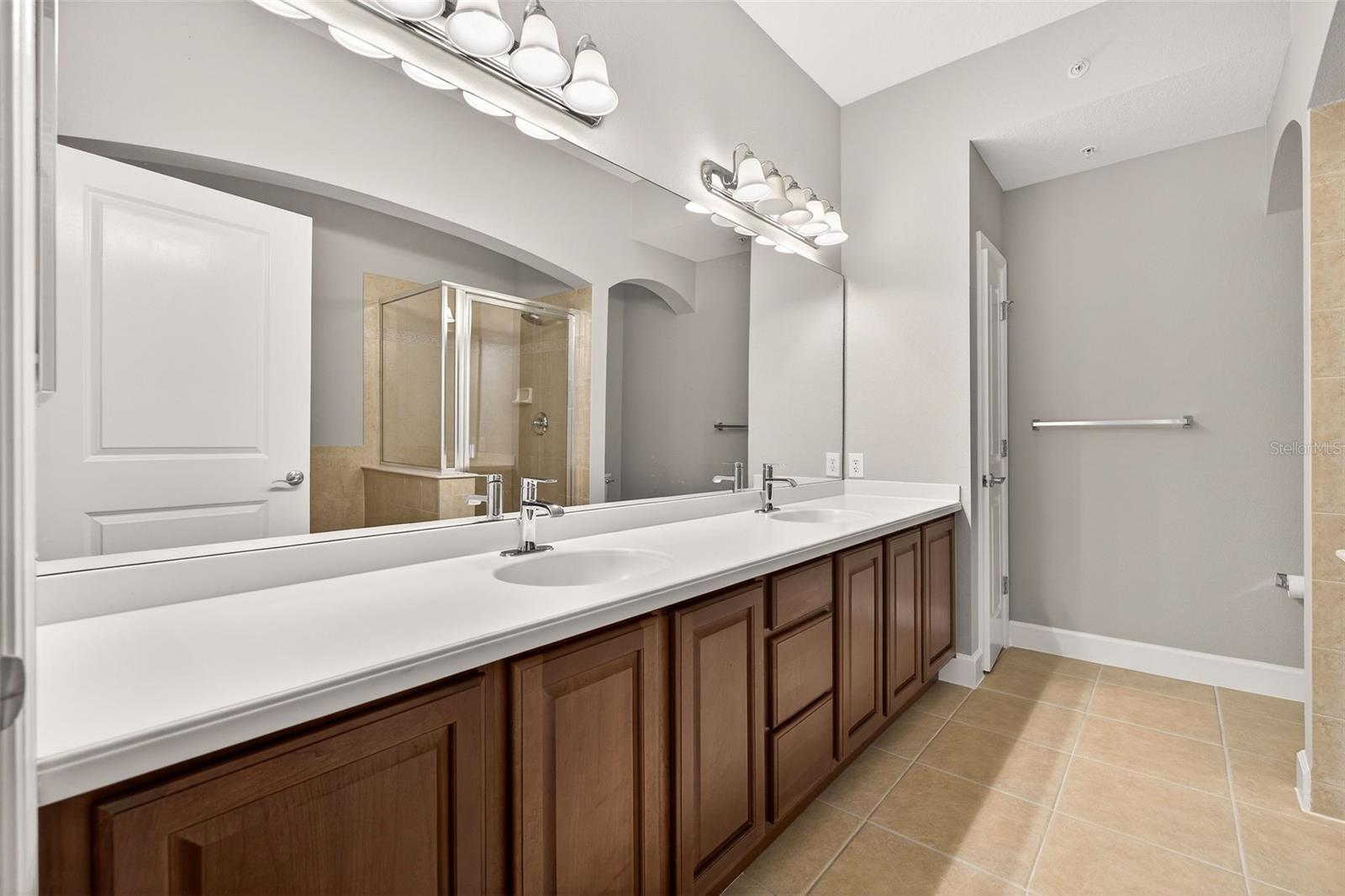 Image 16 of 45 For 1401 Celebration Avenue 309