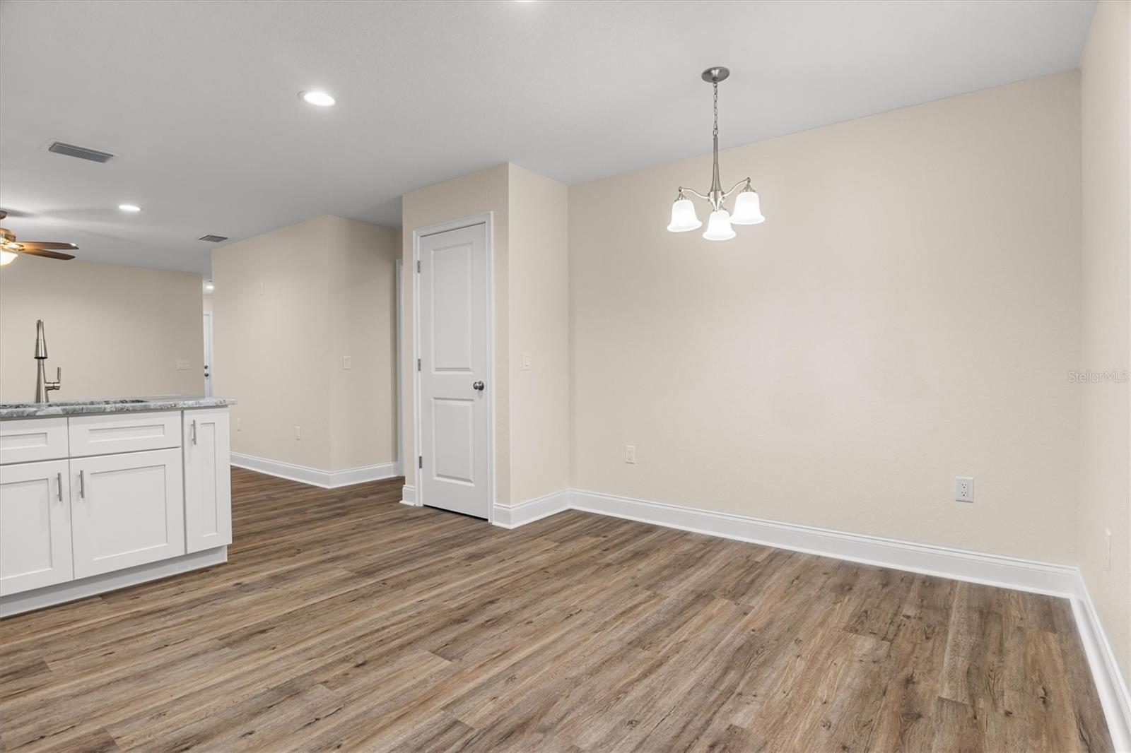 Image 20 of 36 For 106 Sunset Boulevard