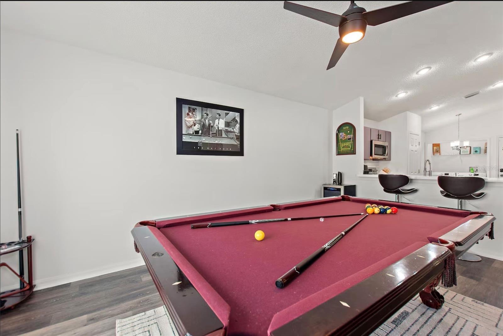 Image 10 of 37 For 431 Lockbreeze Drive