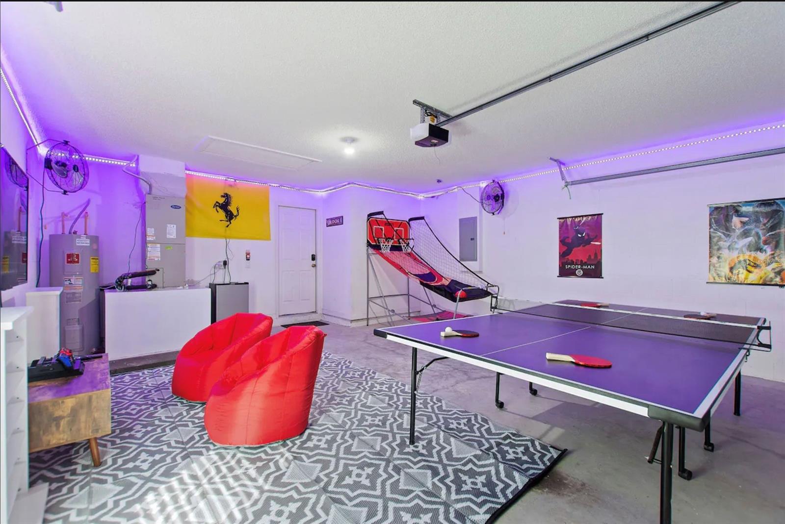 Image 21 of 37 For 431 Lockbreeze Drive