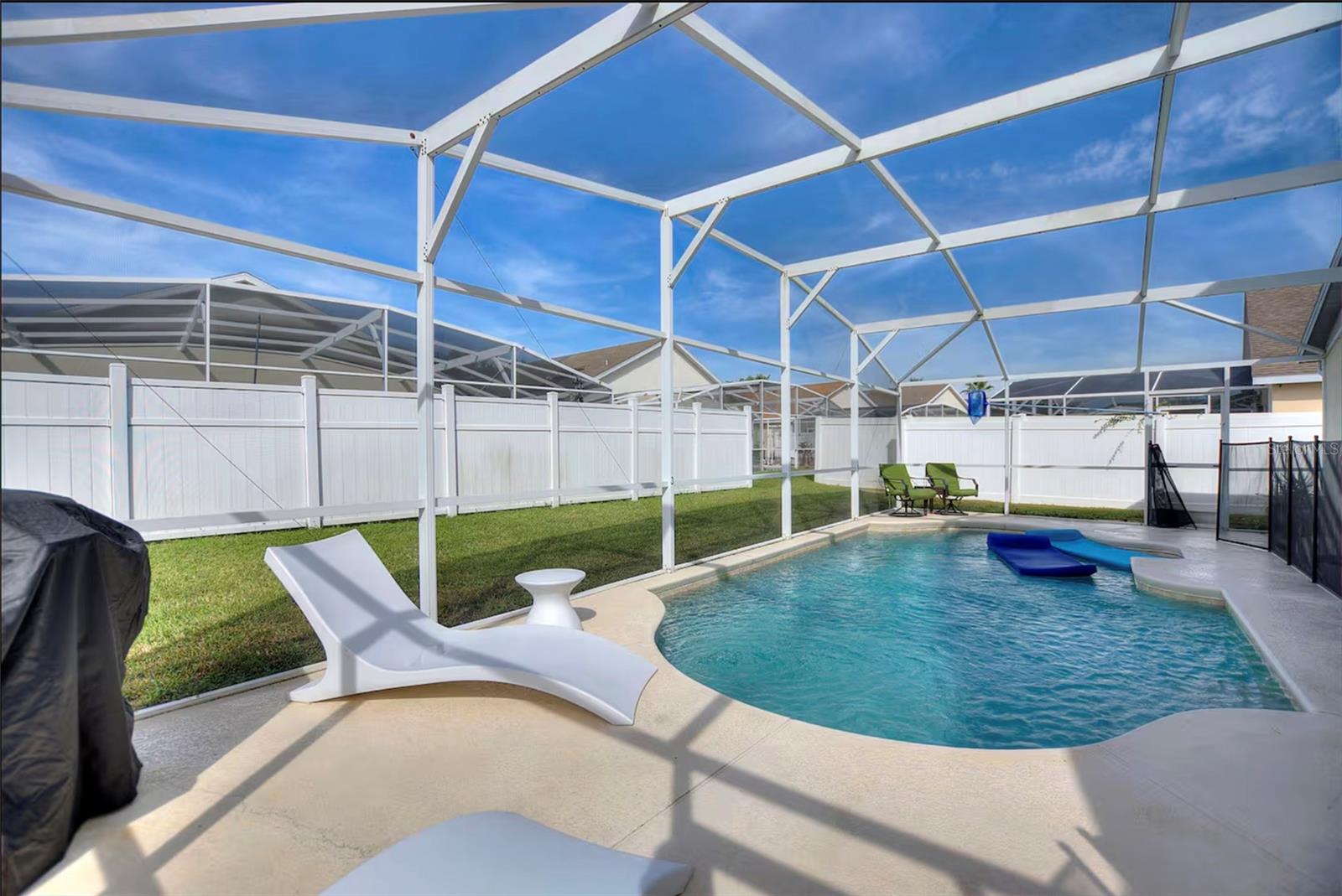 Image 26 of 37 For 431 Lockbreeze Drive