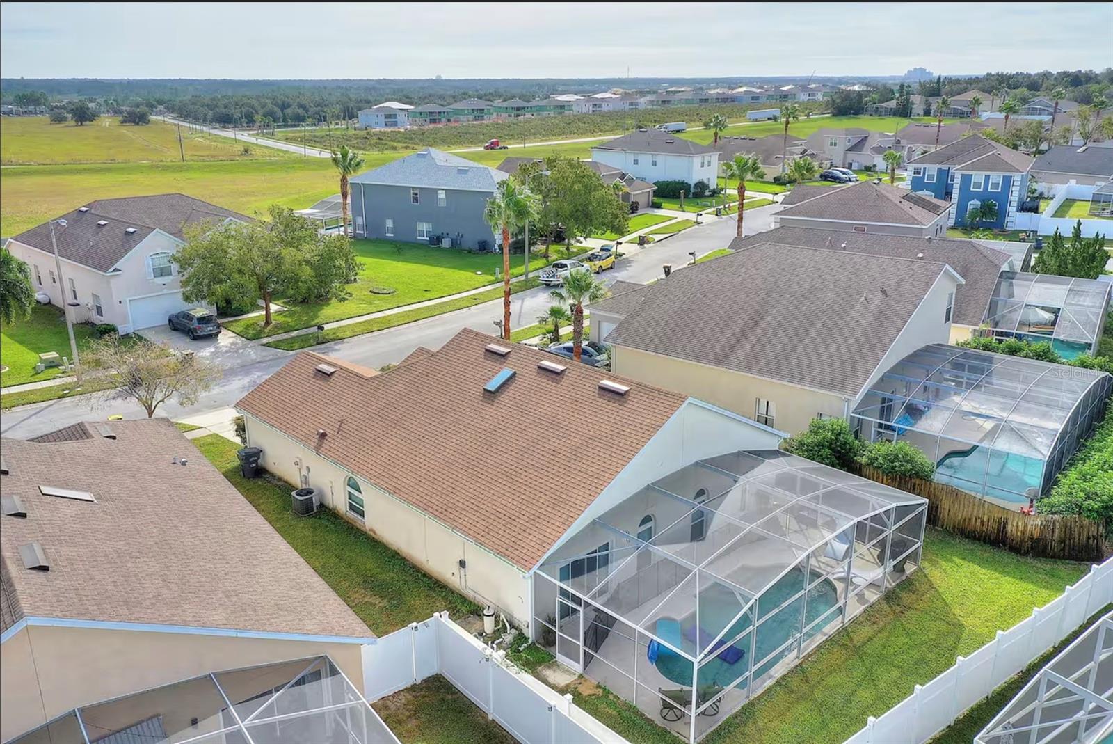 Image 34 of 37 For 431 Lockbreeze Drive