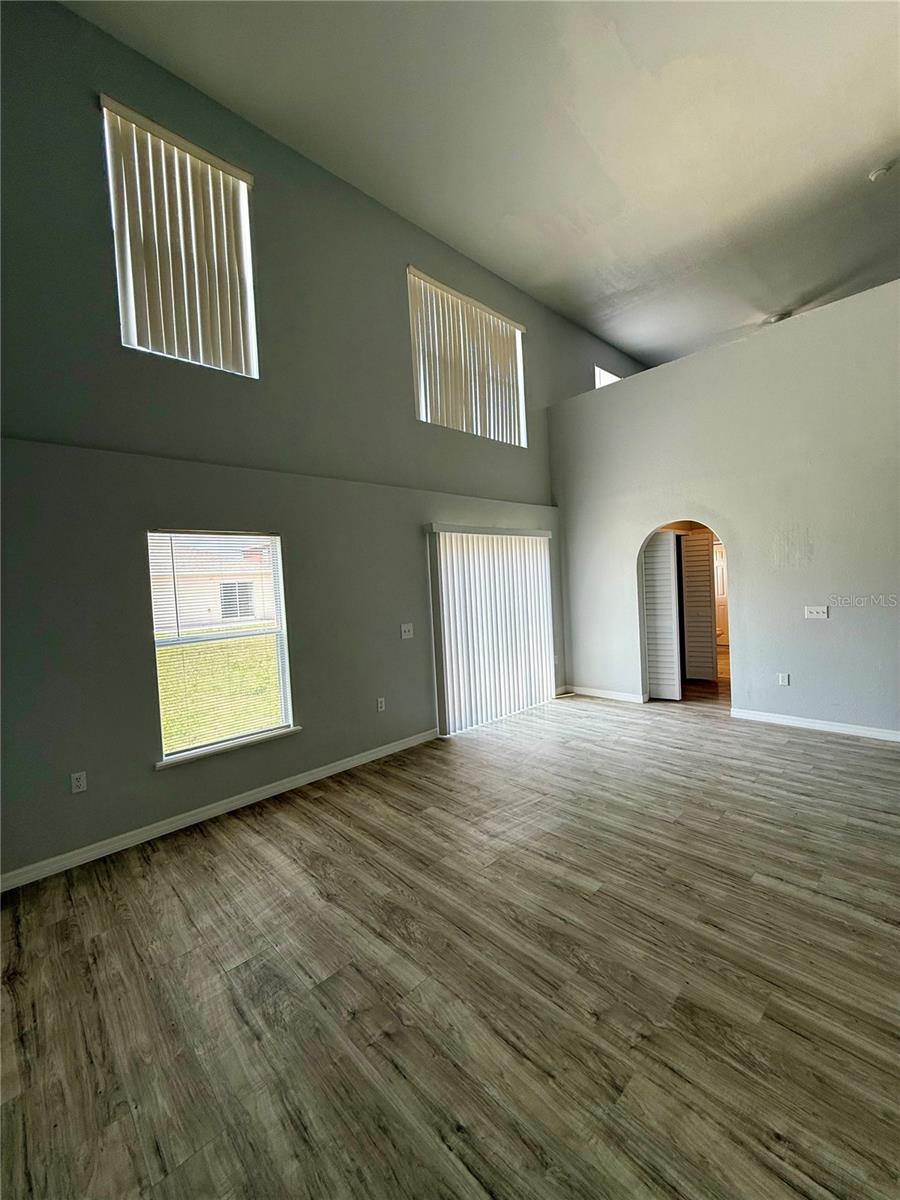 Image 7 of 39 For 5445 Chandler Drive