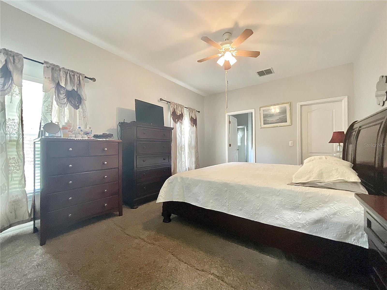 Image 10 of 17 For 907 Hacienda Circle