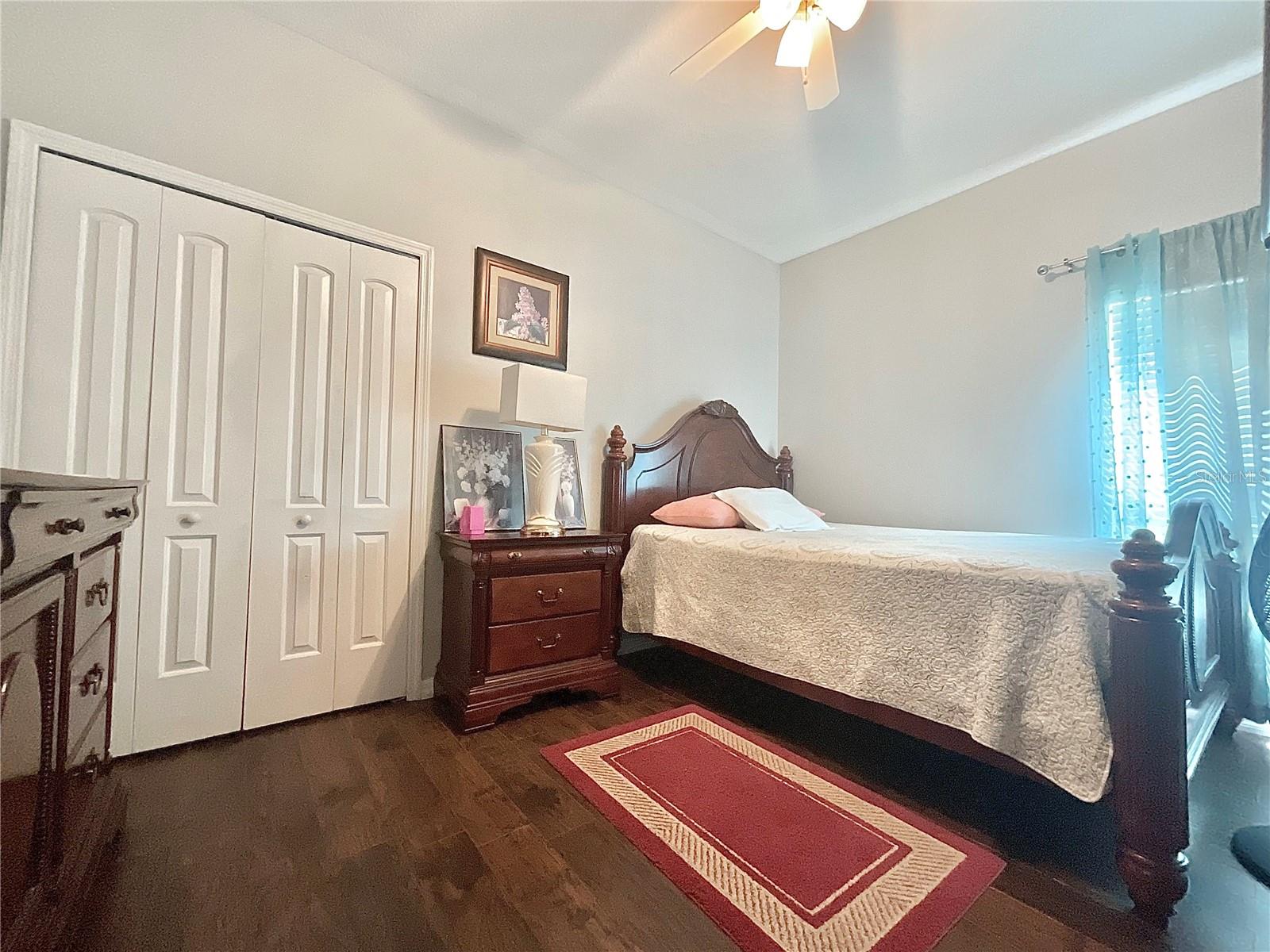 Image 12 of 17 For 907 Hacienda Circle