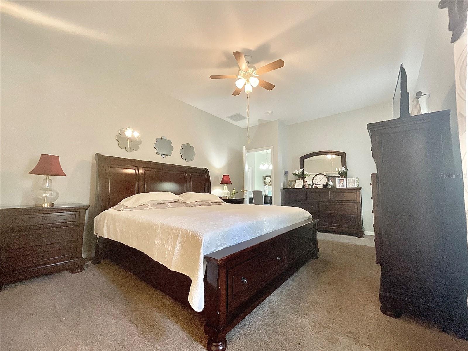 Image 9 of 17 For 907 Hacienda Circle